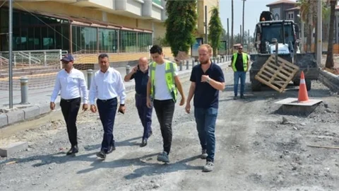 Mersin Büyükşehir Belediyesi Tarsus’ta ‘kentsel Tasarım ve Yenileme Projesi’ni Hızla Sürdürüyor