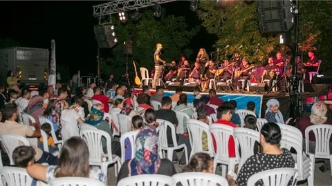 Mersin Büyükşehir’in Müzik Ziyafeti Toroslar’ı Sardı