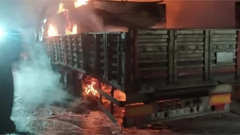 Sunta Yüklü TIR'da Yangın