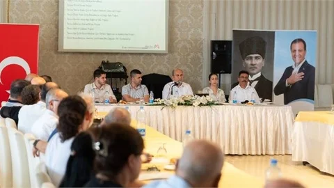 Mersin Büyükşehir’den Tarsus Prestij Caddeleri Bilgilendirme Toplantısı