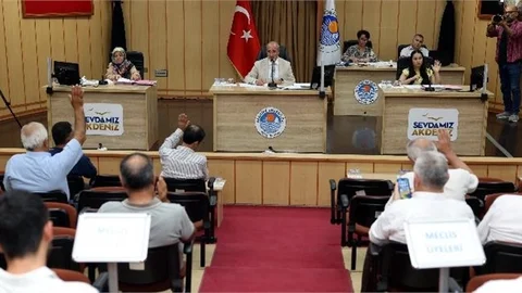 Akdeniz Belediyesi’nden Eğitim, Kültür ve Sanata Büyük Destek