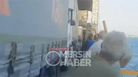 Gemide Bekletilen TIR'cıların Yardımın Çağrısı