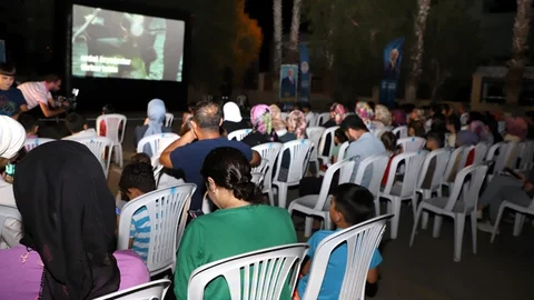 Açık Hava Sinemasıyla Nostaljiyi Yaşatıyor