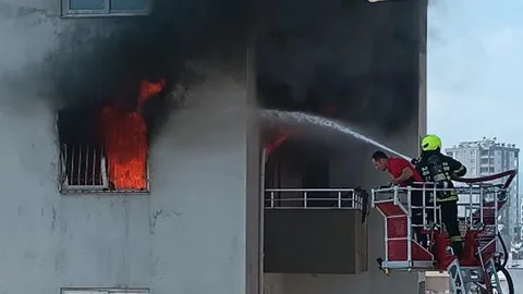 Yenişehir Menteş'teki Bir Sitede Daire Yangını!