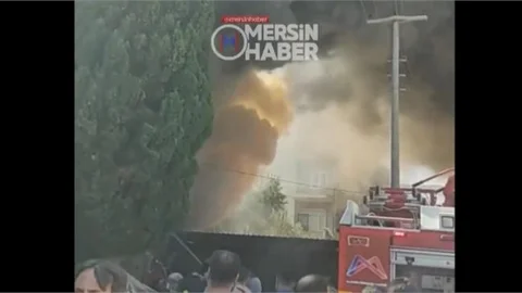 Mersin Silifke'de Mobilya Üretimi Yapan İşyerinde Yangın: Her Şey Küle Döndü