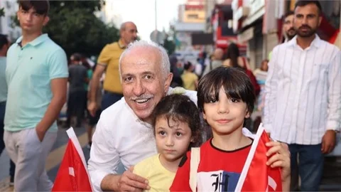 Mersin'de Cumhuriyet Bayramı Kutlama Etkinliği, Yarın Saat 15:00’te Millet Bahçesi’nde