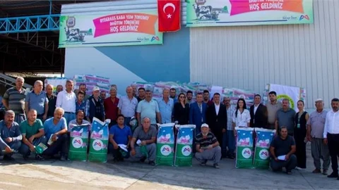 Mersin Büyükşehir İle Üretici Doğduğu Yerde Doyuyor