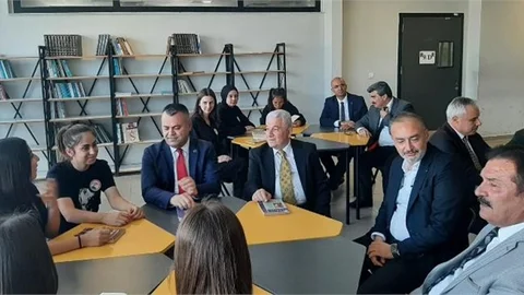 TOBB Mesleki ve Teknik Anadolu Lisesi'ne "100. Yıl Atatürk Kütüphanesi" Kazandırıldı