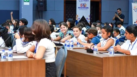 Büyükşehir’in Çocuk Meclisi İlk Başkanını Seçti
