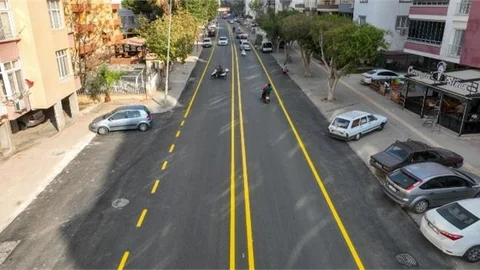 Silifke’nin Önemli Caddelerinden Celal Bayar 1 Haftada Baştan Sona Yenilendi