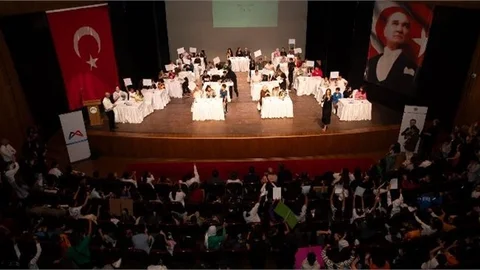 Öğrenciler LGS Stresini Bilgi Yarışmasıyla Atıyorlar