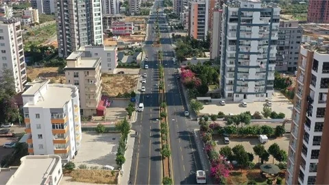Yol Yapım Ekipleri Çalışmalarını Kent Genelinde Aralıksız Sürdürüyor