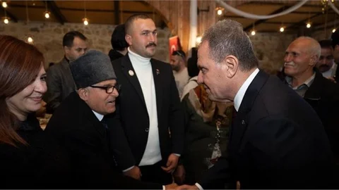 Seçer; “Mersin’de İnsanların Mutlu Ve Huzurlu Yaşamaları İçin Çalışıyoruz”