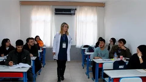 Büyükşehir Her Alanda Öğrencilerin Yanında