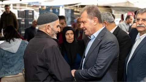 Pazar Esnafından Hizmet Teşekkürü: “Hizmet Denilince Akla Siz Geliyorsunuz”