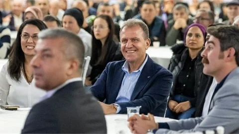 Seçer: “5 Yıldır Herkesi Kucaklıyoruz”