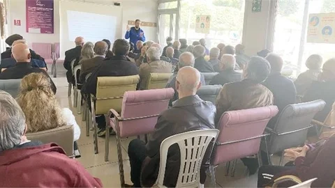 Tarsus Emekli Evinde Bilgilendirme Çalışmaları Sürüyor