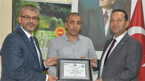 Tarsus Ticaret Borsası Personellerine Ödül