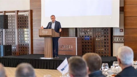 Seçer: “Yeni Dönemde Metroyu Hizmete Açağız”