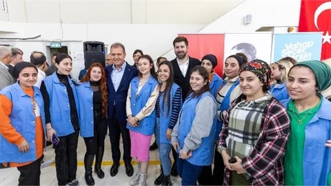 Seçer: “Kadınlara Meslek Edindirmeyi Önemsiyoruz”