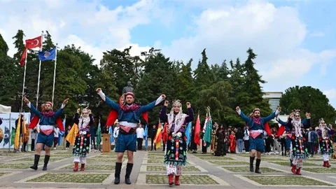 Mersin’de Nevruz Coşkusu