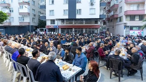 Başkan Seçer, Otomotiv Çalışanları İle İftar Yaptı