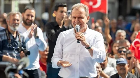 Seçer: “Halkımızı, Mersinimizi, Vatanımızı Seviyoruz”
