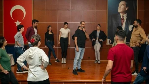 Büyükşehir’in Tiyatro Kursu’nda Sona Gelindi