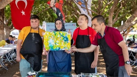 Büyükşehir’in ‘Engelsiz Sanat Atölyesi’nde Engel Yok Sanat Var