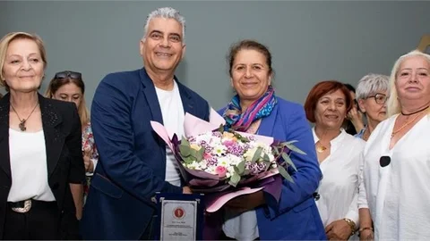 Davranış Bilimci Kunter Kurt, Mersinli Kadınlara Duygu Dolu Anlar Yaşattı