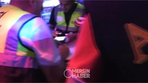 Mersin Polisinden Umuma Açık Mekan Uygulaması