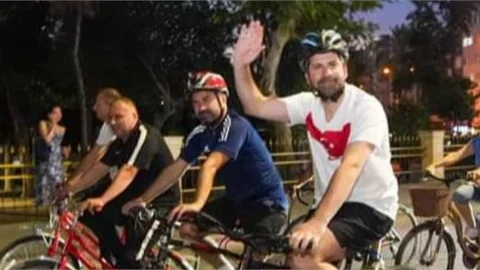 BAŞKAN BOLTAÇ : "PETALİMİZİ BAĞIMSIZLIĞIMIZ VE ŞANLI ZAFERİMİZ İÇİN ÇEVİRDİK"