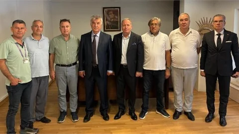 TADER TARSUSLU PROF. DR. MUZAFFER EROĞLU’NU ZİYARET ETTİ