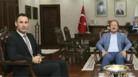 VALİ PEHLİVAN, YENİ ATANAN GENÇLİK İL MÜDÜRÜ ÖZ'Ü MAKAMINDA KABUL ETTİ