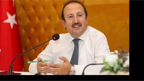 VALİ PEHLİVAN, İL VE İLÇE MİLLİ EĞİTİM MÜDÜRLERİYLE KOORDİNASYON VE DEĞERLENDİRME TOPLANTISI YAPTI