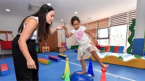 ÖZEL GEREKSİNİMLİ ÇOCUKLAR, BÜYÜKŞEHİR SAYESİNDE SPORLA İÇ İÇE BÜYÜYOR