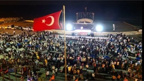 Peygamber Sevgisi Meydanları Doldurdu