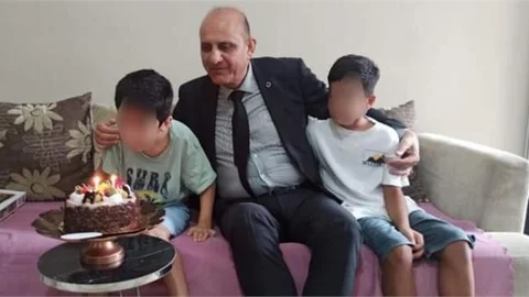 MÜDÜR ANTEPLİOĞLU'DAN EVDE EĞİTİM GÖREN ENSAR'A DOĞUM GÜNÜ SÜRPRİZİ..