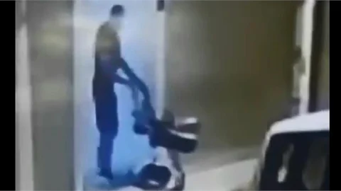 Mersin’de Bebek Arabası Hırsızlığı Kameraya Yansıdı