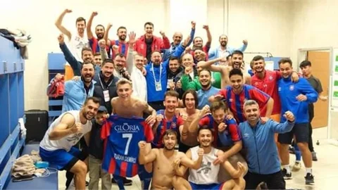 SİLİFKE BELEDİYESPOR'DA YÜZLER GÜLÜYOR...