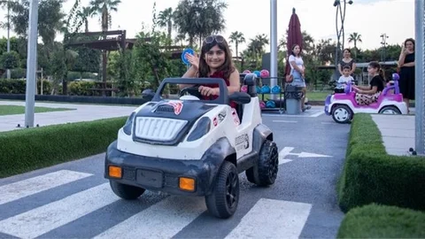‘TRAFİK PARK’ HEM ÇOCUKLARIN HEM DE VELİLERİN GÖZDESİ