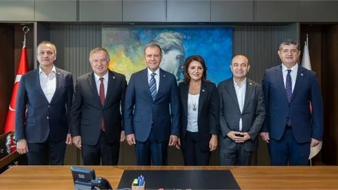 CHP GENEL BAŞKAN YARDIMCILARI ZEYBEK VE KARABAT’TAN BAŞKAN SEÇER’E ZİYARET