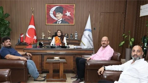 Tarsus Gazeteciler Cemiyeti’nden Milli Eğitim Müdürü Fazilet Durmuş’a Ziyaret