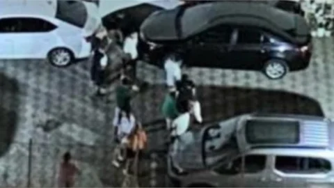 MERSİN'DE YÜKSEKTEN DÜŞEN KADIN AĞIR YARALANDI