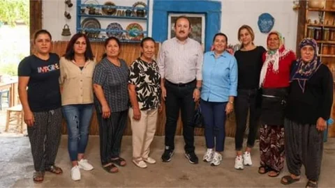 VALİ PEHLİVAN, BAĞCILAR İHSANİYE MAHALLESİNDE ESNAF VE VATANDAŞLARIMIZI ZİYARET ETTİ