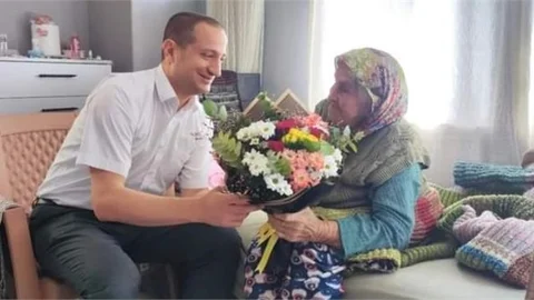 KAYMAKAM AKYÜZ'DEN YAŞLILAR HAFTASI ZİYARETİ