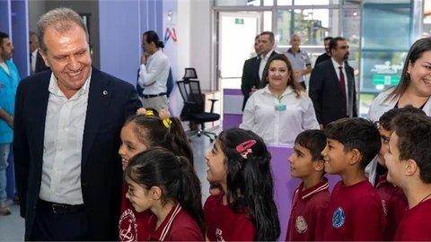 BAŞKAN SEÇER, ‘MERCAN 100. YIL İKLİM VE ÇEVRE BİLİM MERKEZİ’Nİ ZİYARET ETTİ