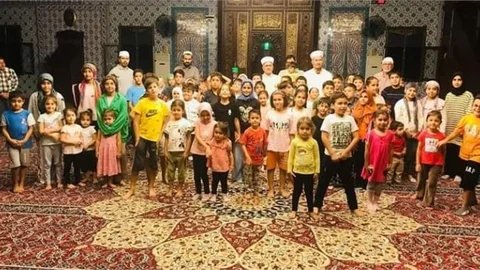 TARSUS'TA CAMİ ÇOCUK BULUŞMASI