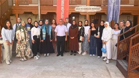 Alanya Alaaddin Keykubat Üniversitesi Öğrencileri Tarsus’a hayran kaldı