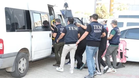 MERSİN POLİSİNDEN PKK-KCK TERÖR ÖRGÜTLERİNE OPERASYON